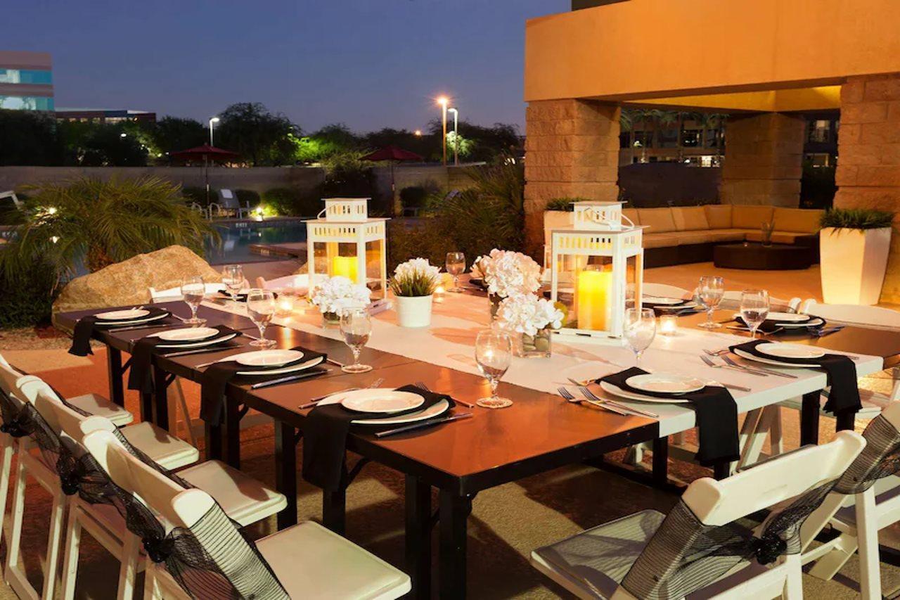 Radisson Hotel Phoenix Airport Bagian luar foto