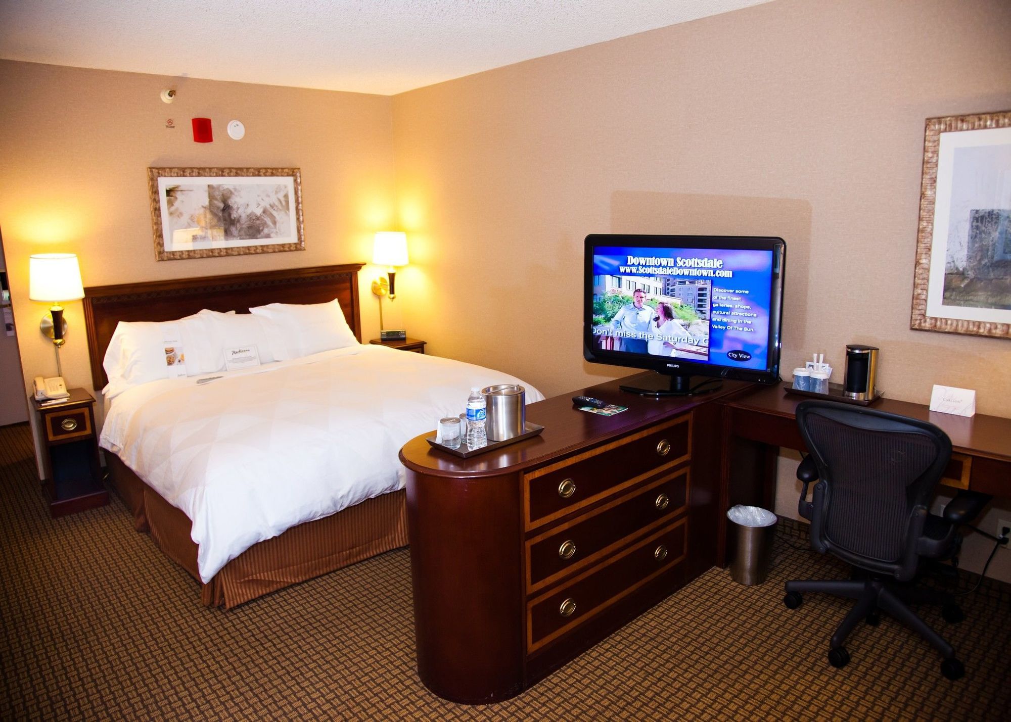 Radisson Hotel Phoenix Airport Ruang foto