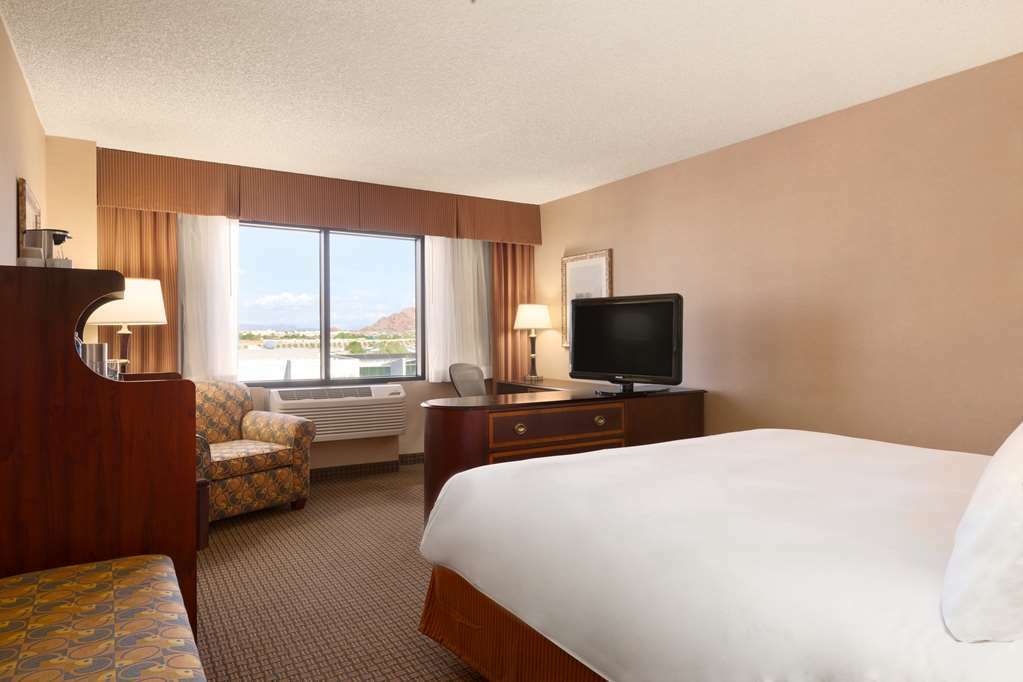 Radisson Hotel Phoenix Airport Ruang foto
